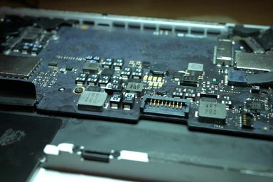 Installation d'un second disque dur dans le MacBook Pro 13 Unibody mi-2009  - Tutoriel de réparation iFixit